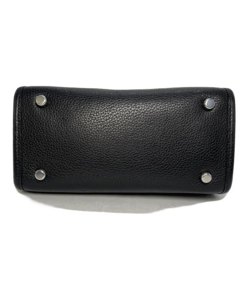COACH（コーチ）COACH (コーチ) デンプシー トート 22 シグネチャー ジャカード ウィズ ストライプ アンド コーチ パッチ グレーの古着・服飾アイテム