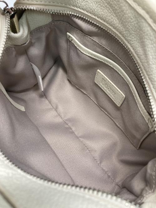 Hoaw（ハァウ）Hoaw (ハァウ) 2WAYショルダーバッグ ホワイトの古着・服飾アイテム