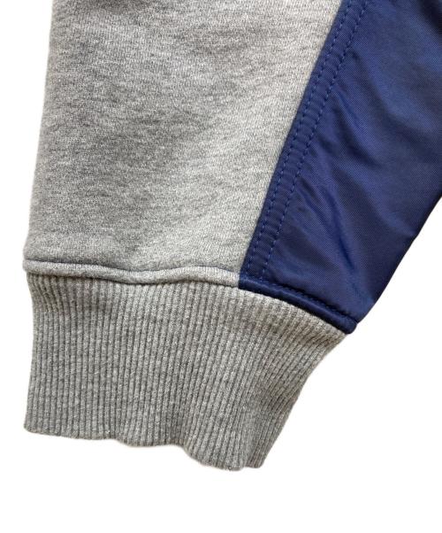 AVIREX（アヴィレックス）AVIREX (アヴィレックス) ナイロン切替フーディ グレー×ネイビー サイズ:2XLの古着・服飾アイテム