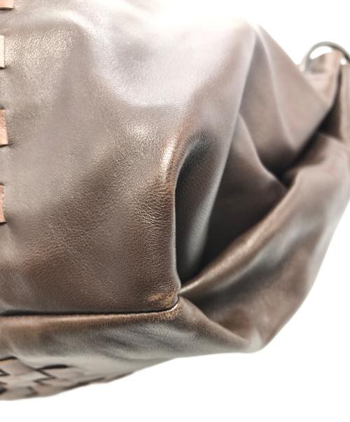 BOTTEGA VENETA（ボッテガベネタ）BOTTEGA VENETA (ボッテガベネタ) イントレチャートワンショルダーバッグ ブラウンの古着・服飾アイテム