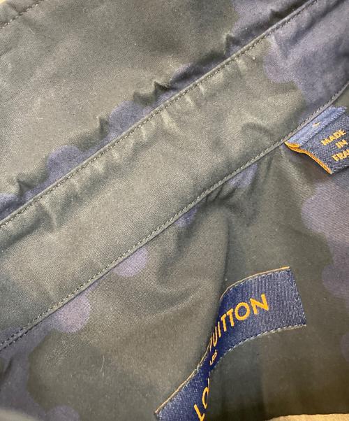 LOUIS VUITTON（ルイ ヴィトン）LOUIS VUITTON (ルイ ヴィトン) NIGO (二ゴー) モノグラム柄S/Sシャツ ブラック×ネイビー サイズ:Lの古着・服飾アイテム