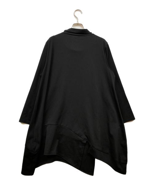 慈雨（ジウ）慈雨 (ジウ) 変形アシンメトリーバルーンカットソー ブラック サイズ:40の古着・服飾アイテム