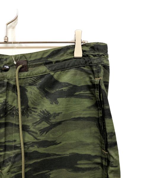 RRL（ダブルアールエル）RRL (ダブルアールエル) タイガーカモサーフショーツ グリーン サイズ:34 未使用品の古着・服飾アイテム