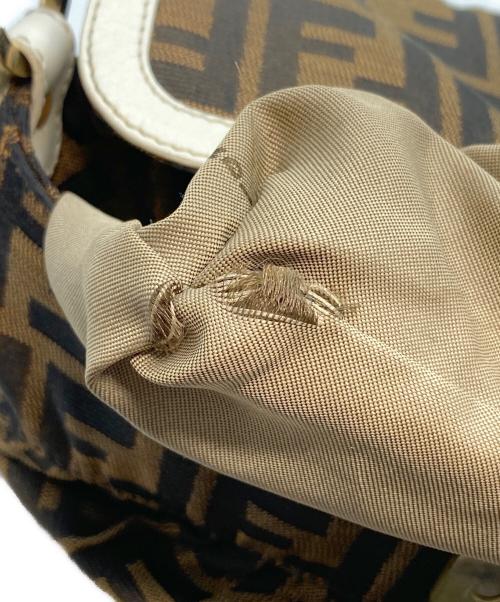 FENDI（フェンディ）FENDI (フェンディ) フラップワンハンドルバッグ ブラウンの古着・服飾アイテム