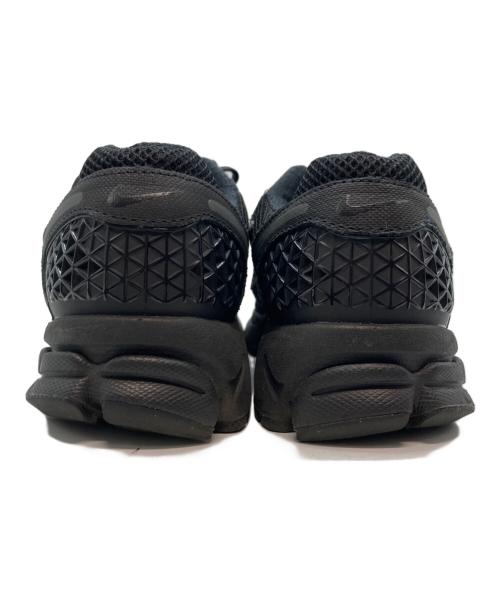 NIKE（ナイキ）NIKE (ナイキ) ZOOM VOMERO 5 BLACK ブラック サイズ:24の古着・服飾アイテム