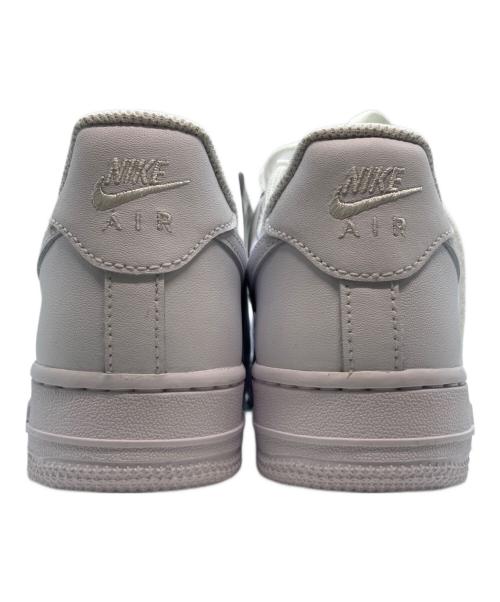 NIKE（ナイキ）NIKE (ナイキ) WMNS AIR FORCE 1 '07 ホワイト サイズ:24 未使用品の古着・服飾アイテム