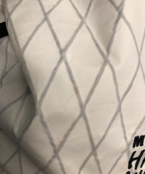 MOUNTAIN HARD WEAR（マウンテンハードウェア）MOUNTAIN HARD WEAR (マウンテンハードウェア) スクランブラー25L ホワイトの古着・服飾アイテム
