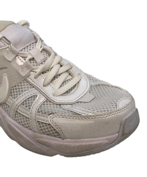 NIKE（ナイキ）NIKE (ナイキ) W V2K RUN ホワイト サイズ:24の古着・服飾アイテム