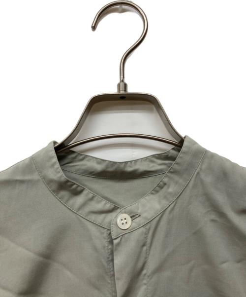 GALERIE VIE（ギャルリーヴィー）GALERIE VIE (ギャルリーヴィー) セルロースブロード スタンドネックシャツ グレー サイズ:36の古着・服飾アイテム