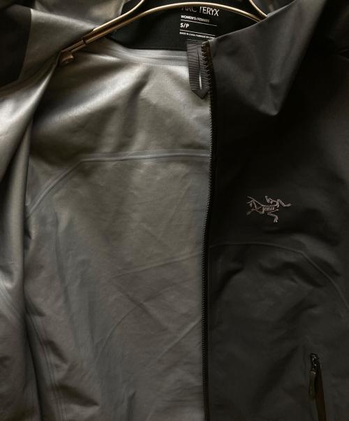 ARC'TERYX（アークテリクス）ARC'TERYX (アークテリクス) BETA JACKET W ブラック サイズ:Ｓの古着・服飾アイテム