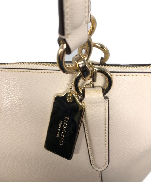 COACH（コーチ）COACH (コーチ) レザートートバッグ アイボリーの古着・服飾アイテム