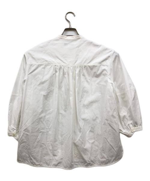 maison kitsune（メゾンキツネ）maison kitsune (メゾンキツネ) エンブロイダリー シャツ ホワイト サイズ:36の古着・服飾アイテム
