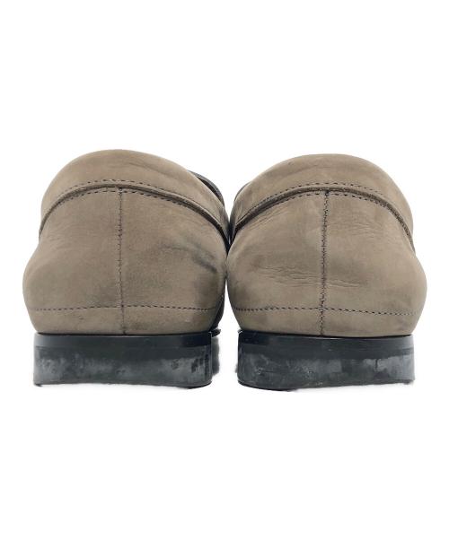 Salvatore Ferragamo（サルヴァトーレ フェラガモ）Salvatore Ferragamo (サルヴァトーレ フェラガモ) ビットヌバックローファー ベージュ サイズ: 7 1/2の古着・服飾アイテム