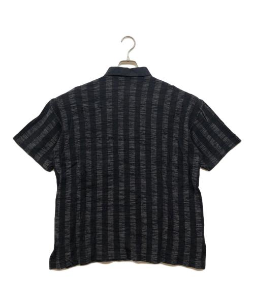 ISSEY MIYAKE MEN（イッセイミヤケメン）ISSEY MIYAKE MEN (イッセイミヤケメン) 筆タグ ニットポロシャツ ブラック×グレー サイズ:Mの古着・服飾アイテム