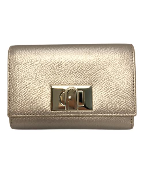 FURLA（フルラ）FURLA (フルラ) 1927 M COMPACT WALLET ゴールドの古着・服飾アイテム