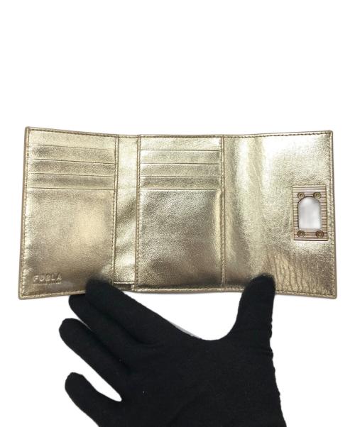 FURLA（フルラ）FURLA (フルラ) 1927 M COMPACT WALLET ゴールドの古着・服飾アイテム