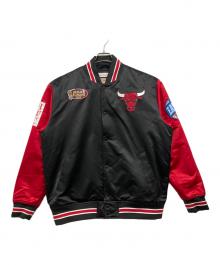 MITCHELL & NESS（ミッチェルアンドネス）の古着「CHICAGO BULLS スタジャン」｜ブラック×レッド