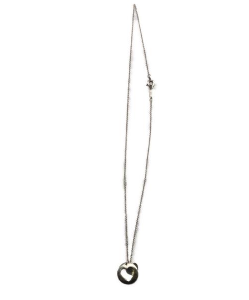 TIFFANY & Co.（ティファニー）Tiffany & Co. (ティファニー) ステンシルハートネックレス シルバーの古着・服飾アイテム