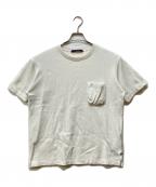 LOUIS VUITTONルイ ヴィトン）の古着「シグネチャー3DポケットモノグラムTシャツ」｜ホワイト
