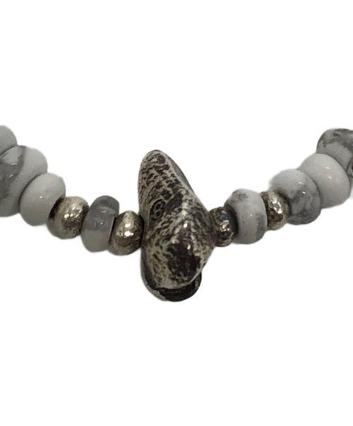 Sunku（サンク）sunku (サンク) BEAMS (ビームス) Stone Bracelet ホワイトの古着・服飾アイテム