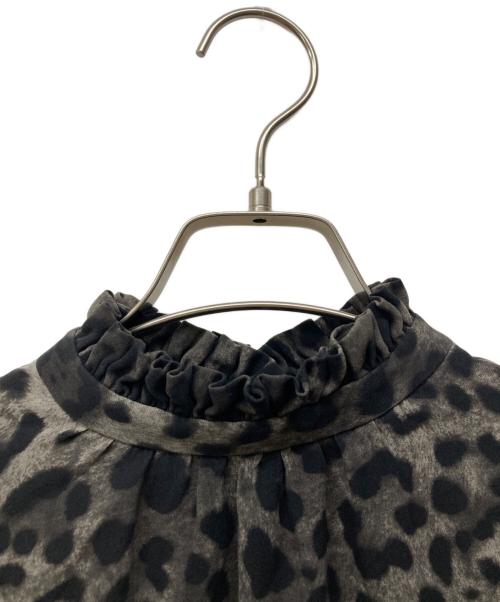 DOLCE & GABBANA（ドルチェ＆ガッバーナ）DOLCE & GABBANA (ドルチェ＆ガッバーナ) レオパードシルクブラウス グレー サイズ:36の古着・服飾アイテム