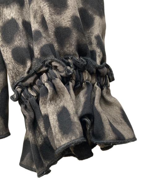 DOLCE & GABBANA（ドルチェ＆ガッバーナ）DOLCE & GABBANA (ドルチェ＆ガッバーナ) レオパードシルクブラウス グレー サイズ:36の古着・服飾アイテム