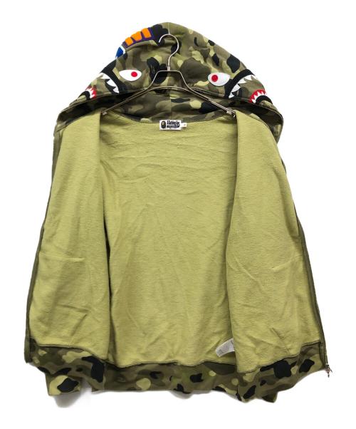 A BATHING APE（アベイシングエイプ）A BATHING APE (アベイシングエイプ) 1st CAMO SHARK FULL ZIP HOODIE カーキ サイズ:XLの古着・服飾アイテム