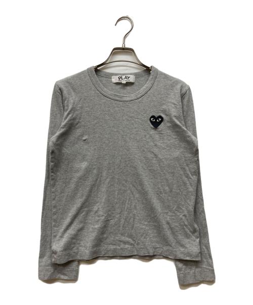 PLAY COMME des GARCONS（プレイコムデギャルソン）PLAY COMME des GARCONS (プレイコムデギャルソン) ハートパッチ ロングスリーブカットソー グレー サイズ:Mの古着・服飾アイテム