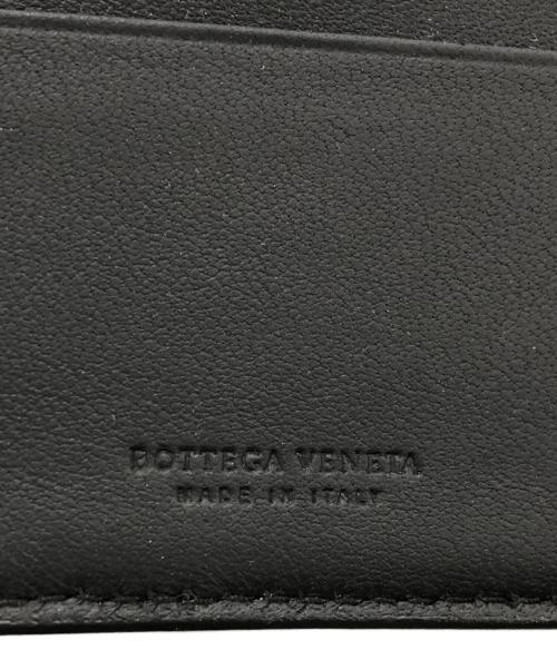 BOTTEGA VENETA（ボッテガベネタ）BOTTEGA VENETA (ボッテガベネタ) イントレチャート二つ折り財布 ブラックの古着・服飾アイテム