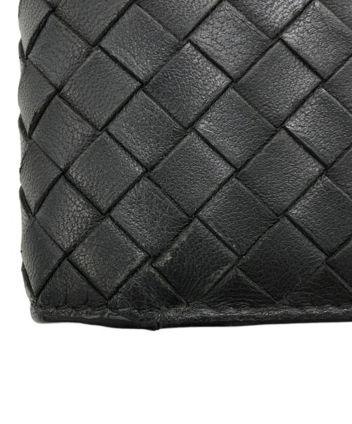 BOTTEGA VENETA（ボッテガベネタ）BOTTEGA VENETA (ボッテガベネタ) イントレチャート二つ折り財布 ブラックの古着・服飾アイテム