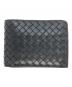 BOTTEGA VENETA（ボッテガベネタ）の古着「イントレチャート二つ折り財布」｜ブラック