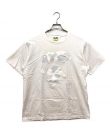 A BATHING APE（アベイシングエイプ）の古着「Color Camo Ape Face Tee」｜ホワイト