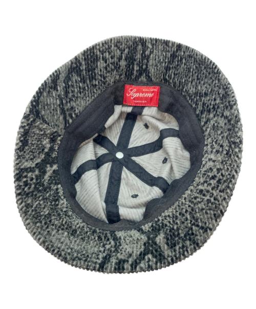 SUPREME（シュプリーム）Supreme (シュプリーム) パイソン柄コーデュロイバケットハット グレーの古着・服飾アイテム