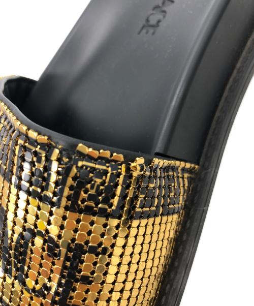 FENDI（フェンディ）FENDI (フェンディ) VERSACE (ヴェルサーチェ) シャワーサンダル ゴールド×ブラック サイズ:36の古着・服飾アイテム