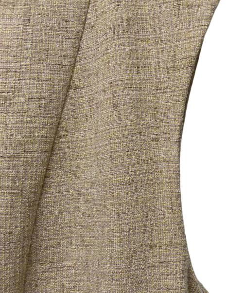 INDIVI（インディヴィ）INDIVI (インディヴィ) サマーツィードジレトップス カーキ サイズ:38の古着・服飾アイテム