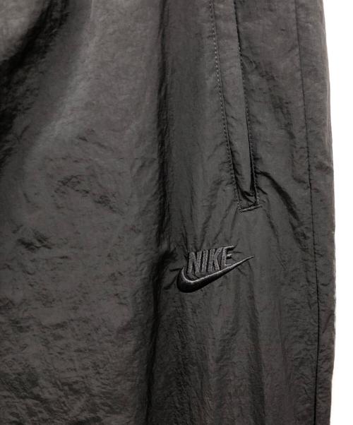 NIKE（ナイキ）NIKE (ナイキ) ナイロンパンツ ブラック サイズ:Mの古着・服飾アイテム