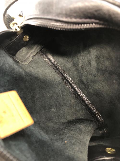 IL BISONTE（イル ビゾンテ）IL BISONTE (イル ビゾンテ) ショルダーバッグ ブラックの古着・服飾アイテム