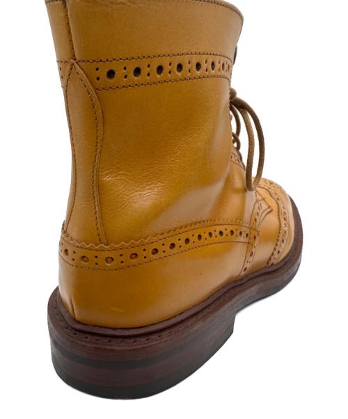Tricker's（トリッカーズ）Tricker's (トリッカーズ) MALTON ウイングチップ カントリーブーツ ベージュ サイズ:9の古着・服飾アイテム