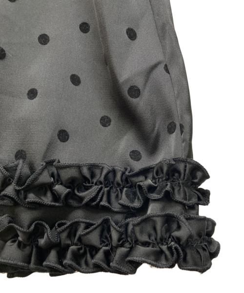 fekete（フェケテ）FEKETE (フェケテ) polka dot frill midi skirt ブラック サイズ:FREEの古着・服飾アイテム