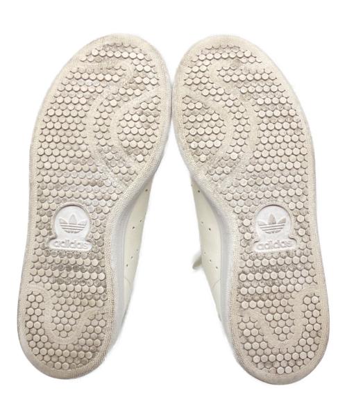 adidas（アディダス）adidas (アディダス) ローカットスニーカー STANSMITH アイボリー サイズ:23の古着・服飾アイテム