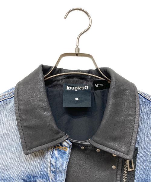 Desigual（デシグアル）Desigual (デシグアル) ミッキーマウス ハイブリッド デニムジャケット ブラック×ブルー サイズ:XLの古着・服飾アイテム