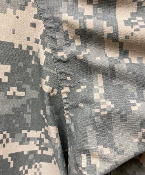 US ARMY（ユーエスアーミー）US ARMY (ユーエスアーミー) ECWCS UNIVERSAL CAMO カーキ サイズ:MLの古着・服飾アイテム