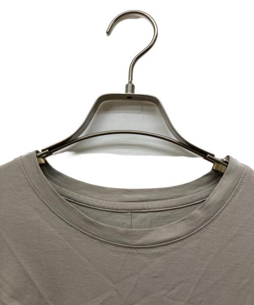 Americana（アメリカーナ）Americana (アメリカーナ) MICA&DEAL (マイカアンドディール) 15th ANNIVERSARY フリルスリーブT-shirt ベージュ サイズ:FREEの古着・服飾アイテム
