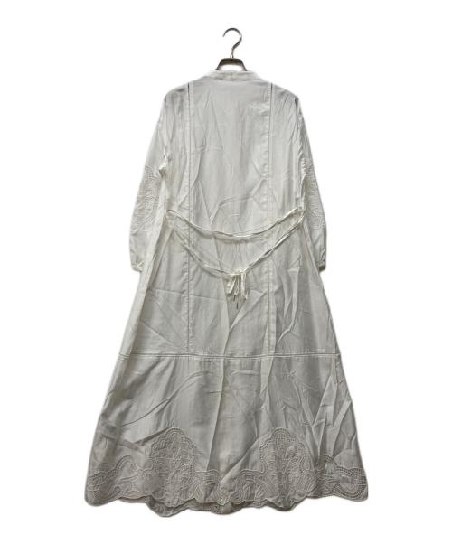 koos（クース）koos (クース) シャツワンピース ホワイト サイズ:FREE 未使用品の古着・服飾アイテム