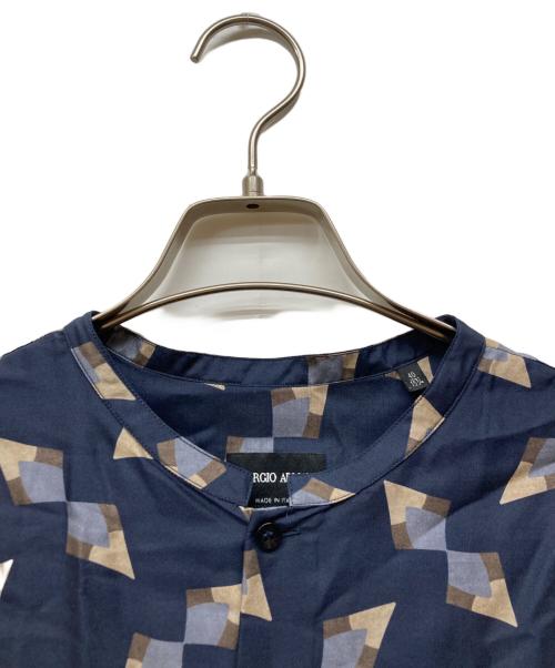 GIORGIO ARMANI（ジョルジオアルマーニ）GIORGIO ARMANI (ジョルジオアルマーニ) 幾何学柄シャツ ネイビー サイズ:40の古着・服飾アイテム