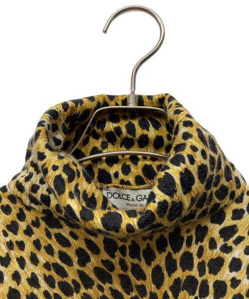 DOLCE & GABBANA（ドルチェ＆ガッバーナ）DOLCE & GABBANA (ドルチェ＆ガッバーナ) 総柄タートルネックカットソー ブラウン サイズ:Sの古着・服飾アイテム