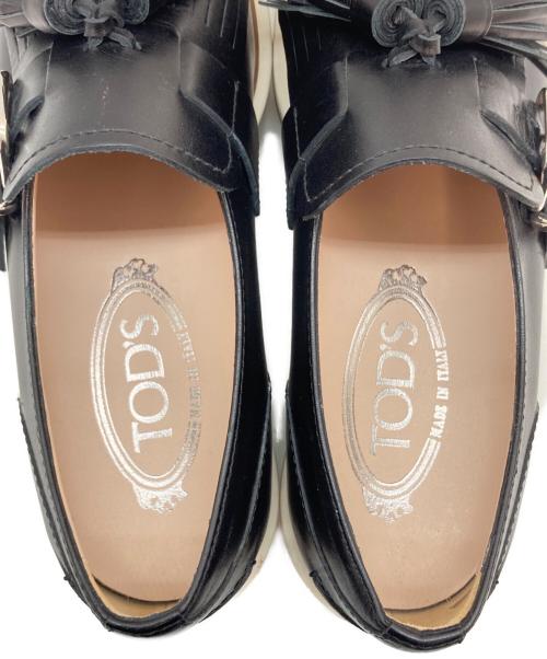 TOD'S（トッズ）TOD'S (トッズ) 厚底タッセルレザースニーカー ブラック サイズ:35の古着・服飾アイテム