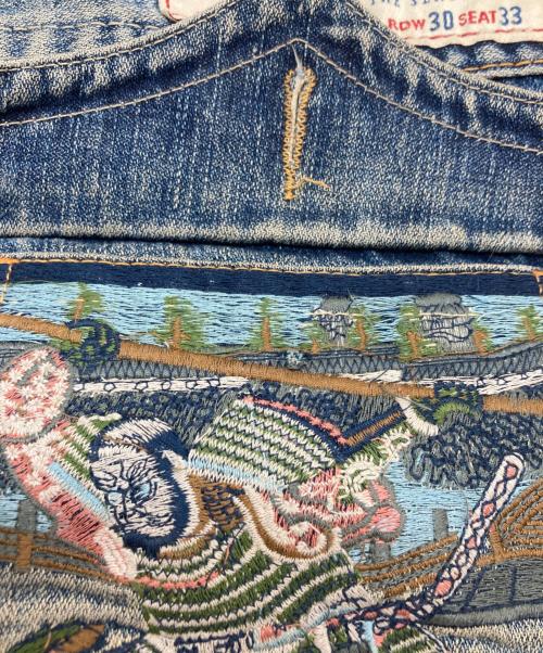 TRUE RELIGION（トゥルー レリジョン）TRUE RELIGION (トゥルー レリジョン) バック刺繍フレアデニムパンツ ブルー サイズ:30の古着・服飾アイテム