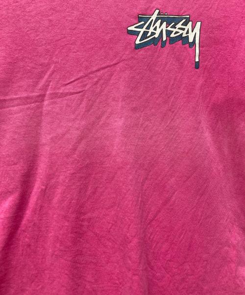 stussy（ステューシー）stussy (ステューシー) バックプリントＴシャツ ショッキングピンク サイズ:Mの古着・服飾アイテム