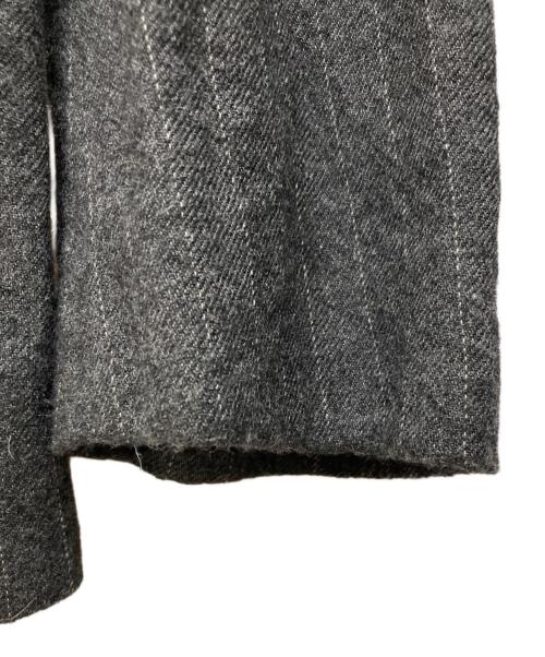 COMME des GARCONS HOMME DEUX（コムデギャルソン オム ドゥ）COMME des GARCONS HOMME DEUX (コムデギャルソン オム ドゥ) ウールストライプジャケット グレー サイズ:Sの古着・服飾アイテム